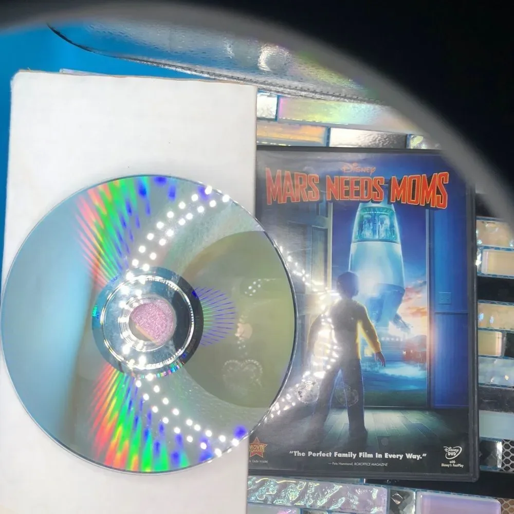 Disneys “Mars Need Moms” DVD Great Family Movie Like New